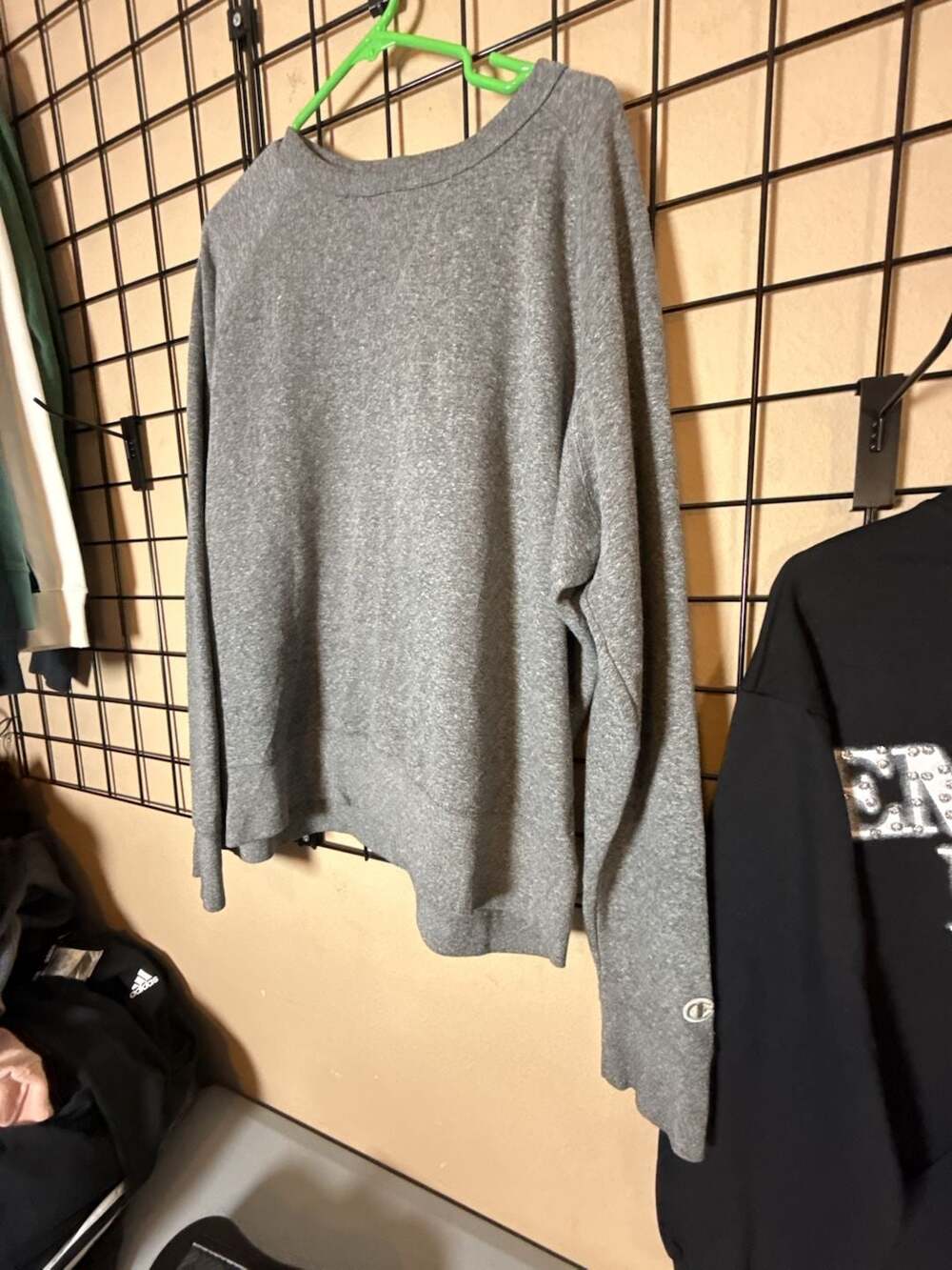 Champion Crewneck Sweatshirt Size X-Large Gray Athletic Apparel